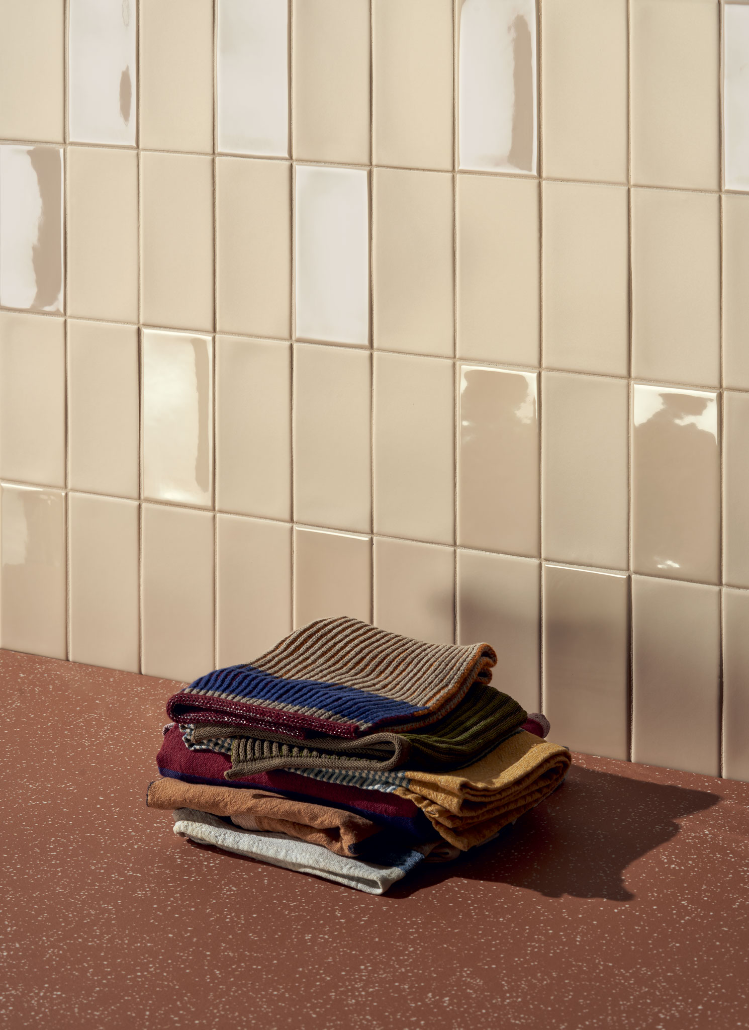 Mou Butter Matte / Mou Butter Glossy 6,2x12,5 2”x5” - Cosmo Cotto 80x80 32”x32”