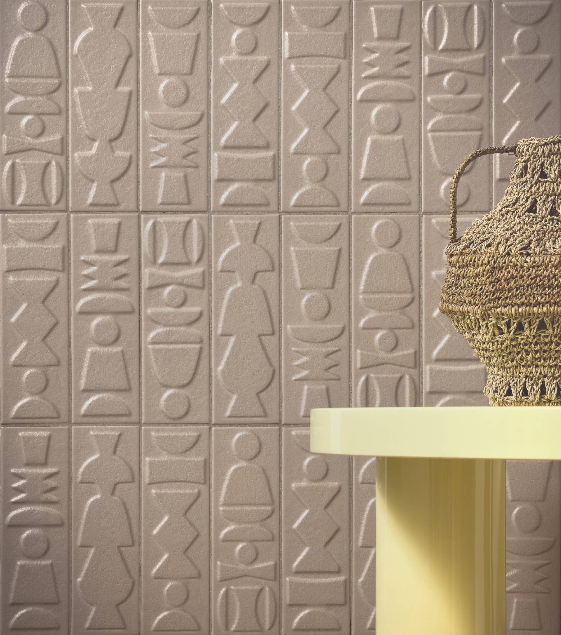 Nok Totem Taupe 6,5x20 3”x8”