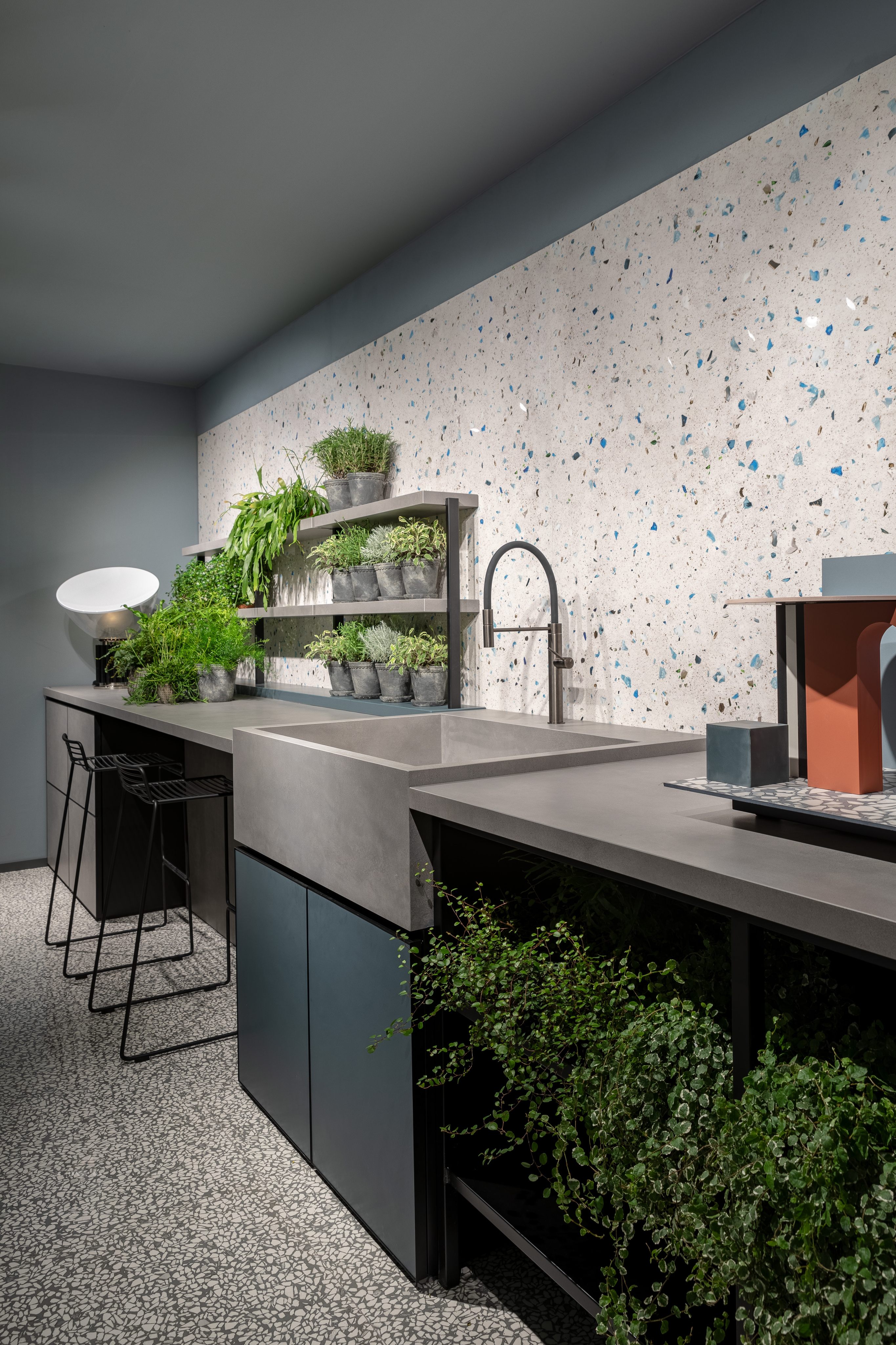 Cement / интерьер
