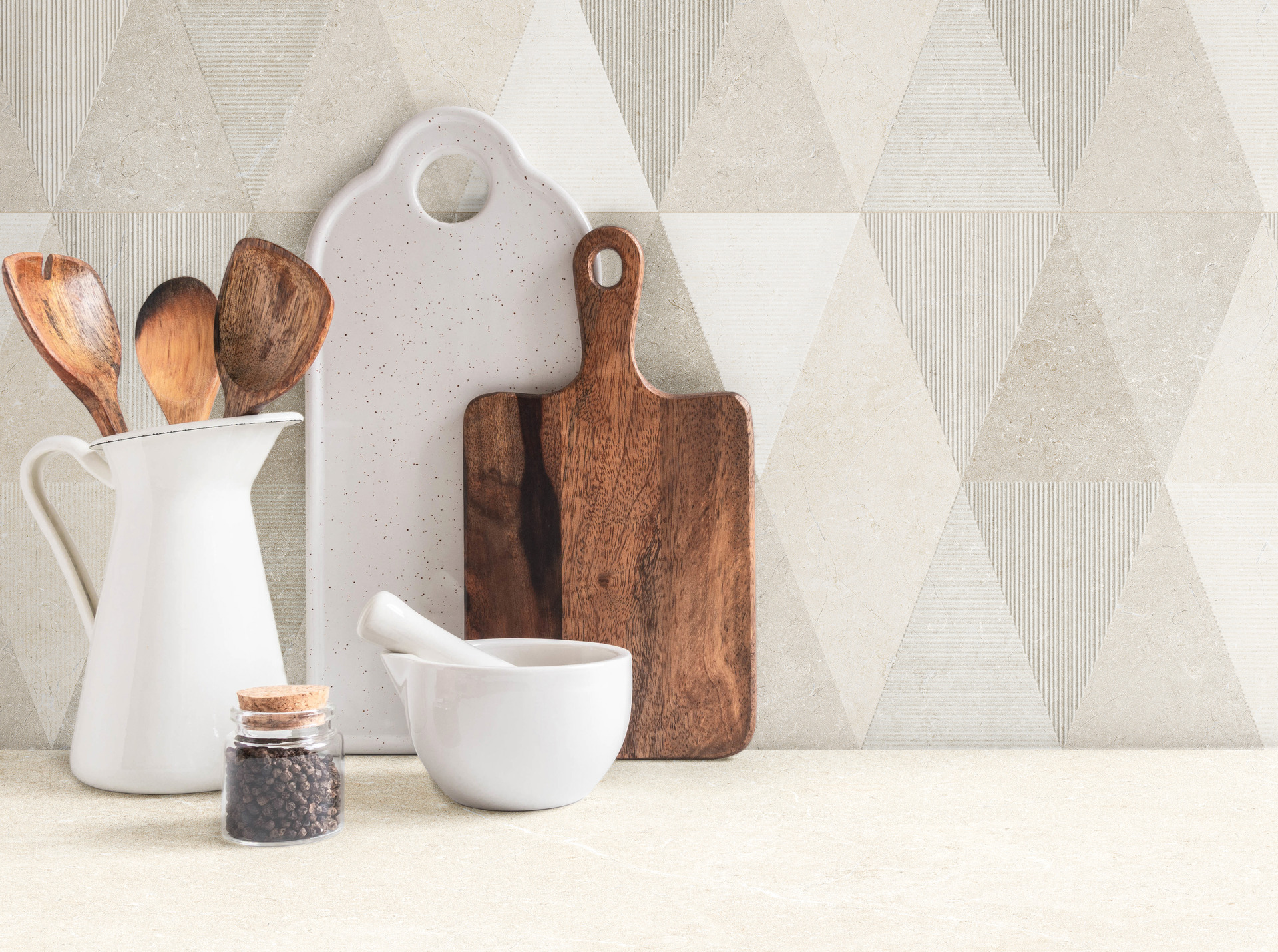 Limestone Wall / интерьер
