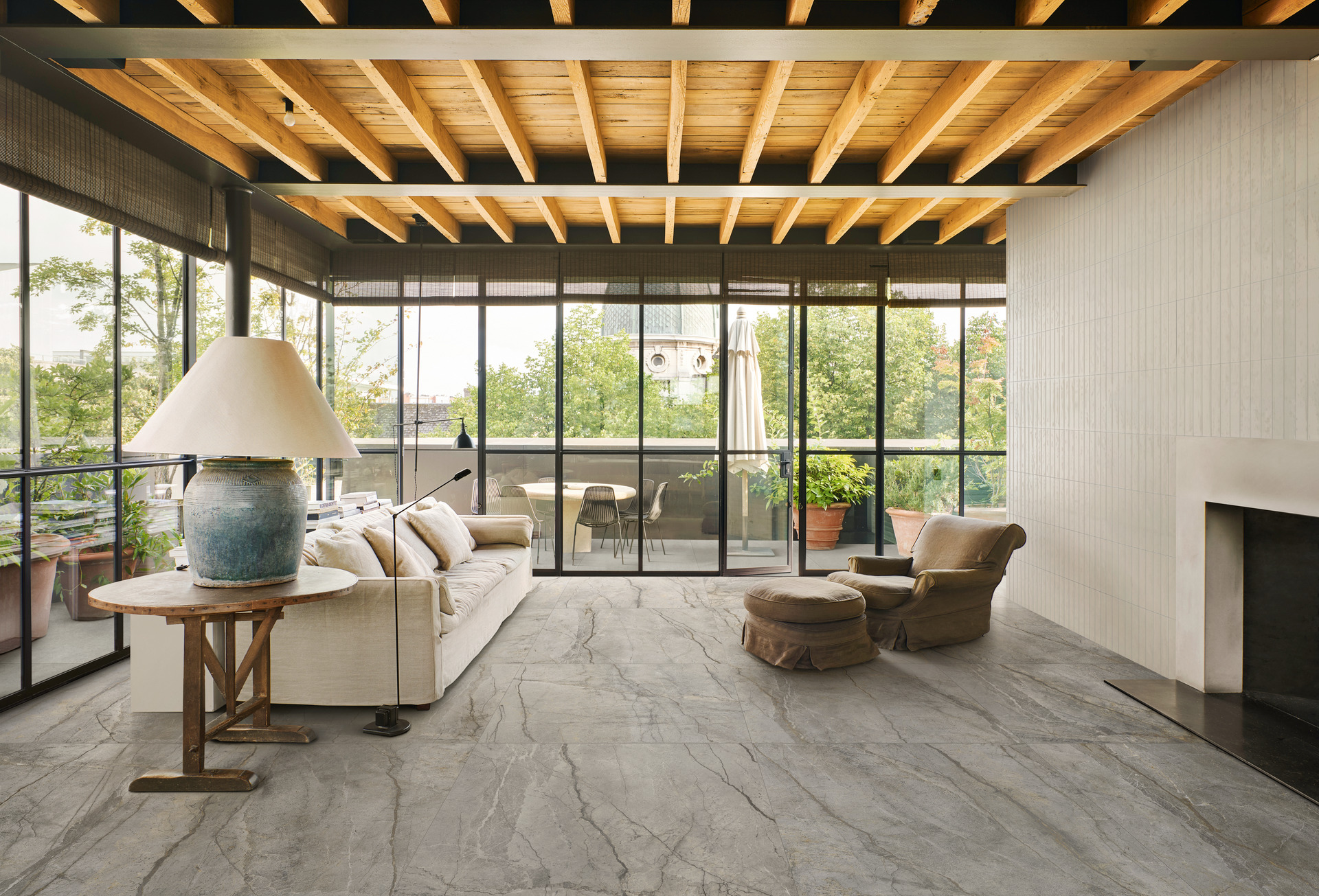Mystone Silver Root / интерьер